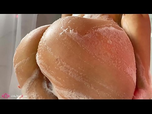 ❤️ Brunette شاور میں شدید orgasm کے لئے وائبریٹر کے ساتھ بلی میں مشت زنی کرتی ہے۔ ️❌  مقعد ویڈیو پر ur.pornxlxx.ru ❌️❤